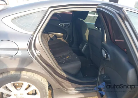 2015 Chrysler 200 Limited z USA, uszkodzony, nr VIN 1C3CCCAB2FN701757